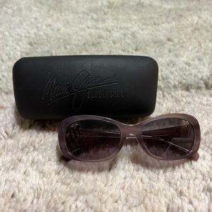 Maui Jim Lilikoi Polarized Women Sunglasses | Smoke Purple | with Case